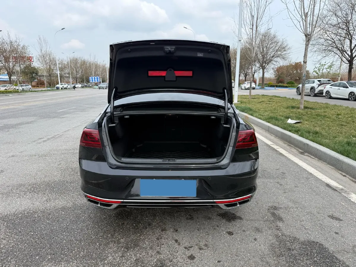 2023 Volkswagen Magotan 2.0T 186HP L4 7DCT,autocango,china used car exporter,china ev exporter,chinese used car exporter,chinese used ev exporter