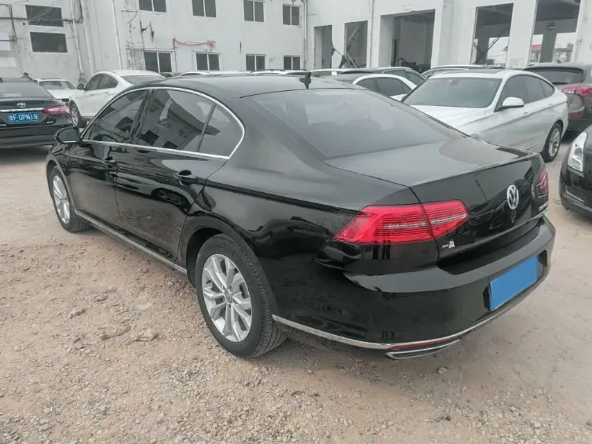 2019 Volkswagen Magotan 2.0T 186HP L4 7DCT,autocango,china used car exporter,china ev exporter,chinese used car exporter,chinese used ev exporter