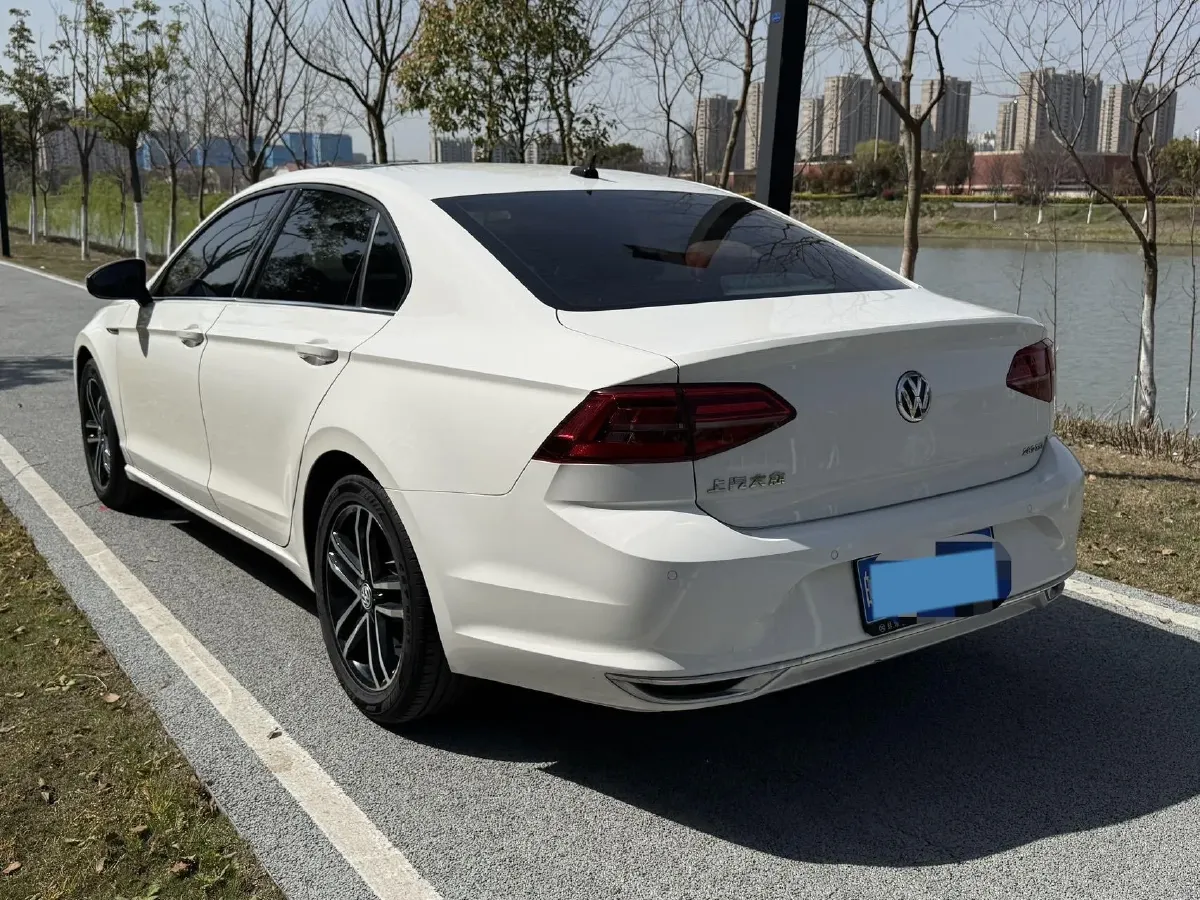 2021 Volkswagen Lamando 1.4T 150HP L4 7DCT,autocango,china used car exporter,china ev exporter,chinese used car exporter,chinese used ev exporter