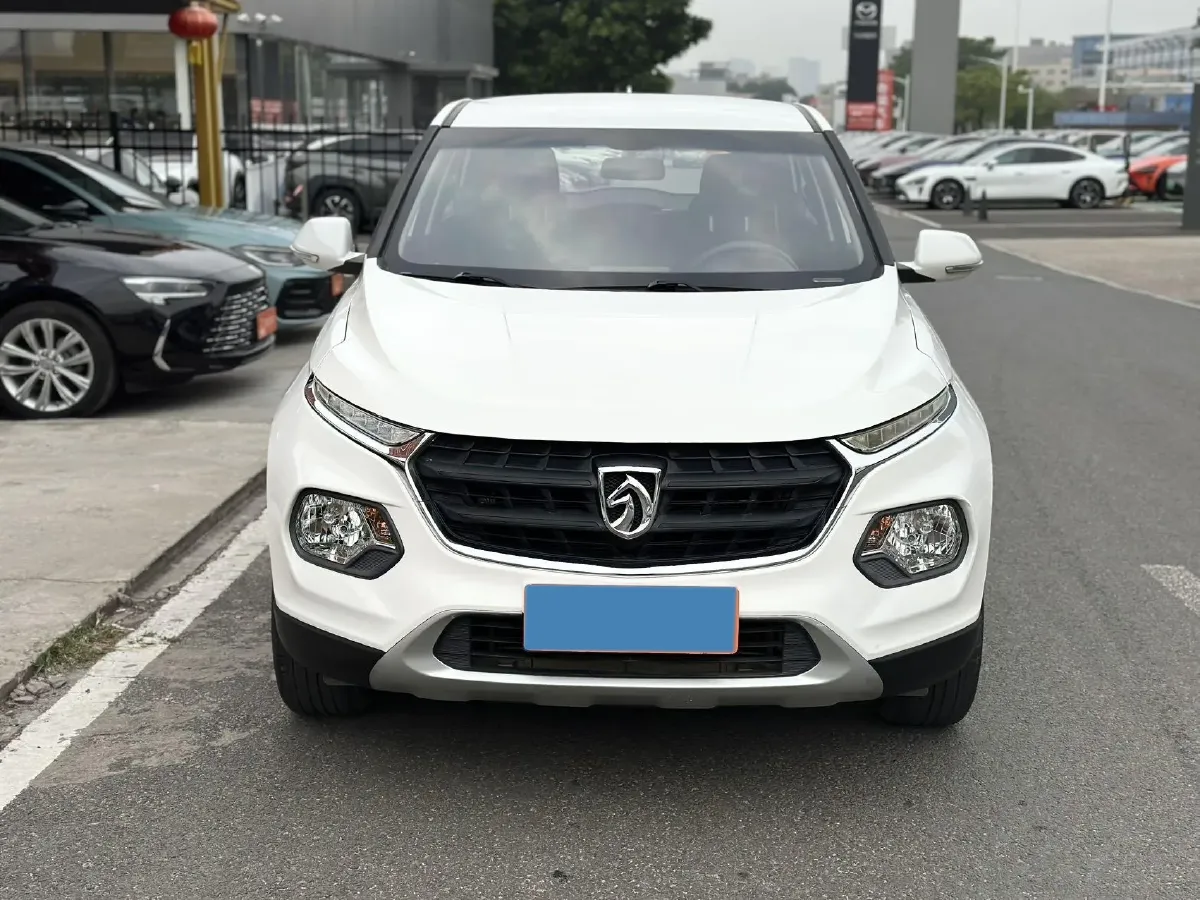 2017 BaoJun 510 1.5L 112HP L4 6MT,autocango,china used car exporter,china ev exporter,chinese used car exporter,chinese used ev exporter