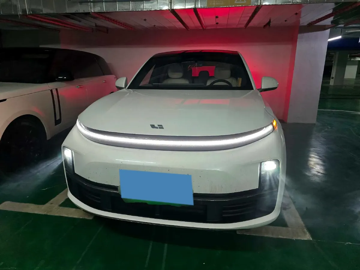 2023 Li L7 Range Extended 154HP REEV 40.9KWH,autocango,china used car exporter,china ev exporter,chinese used car exporter,chinese used ev exporter