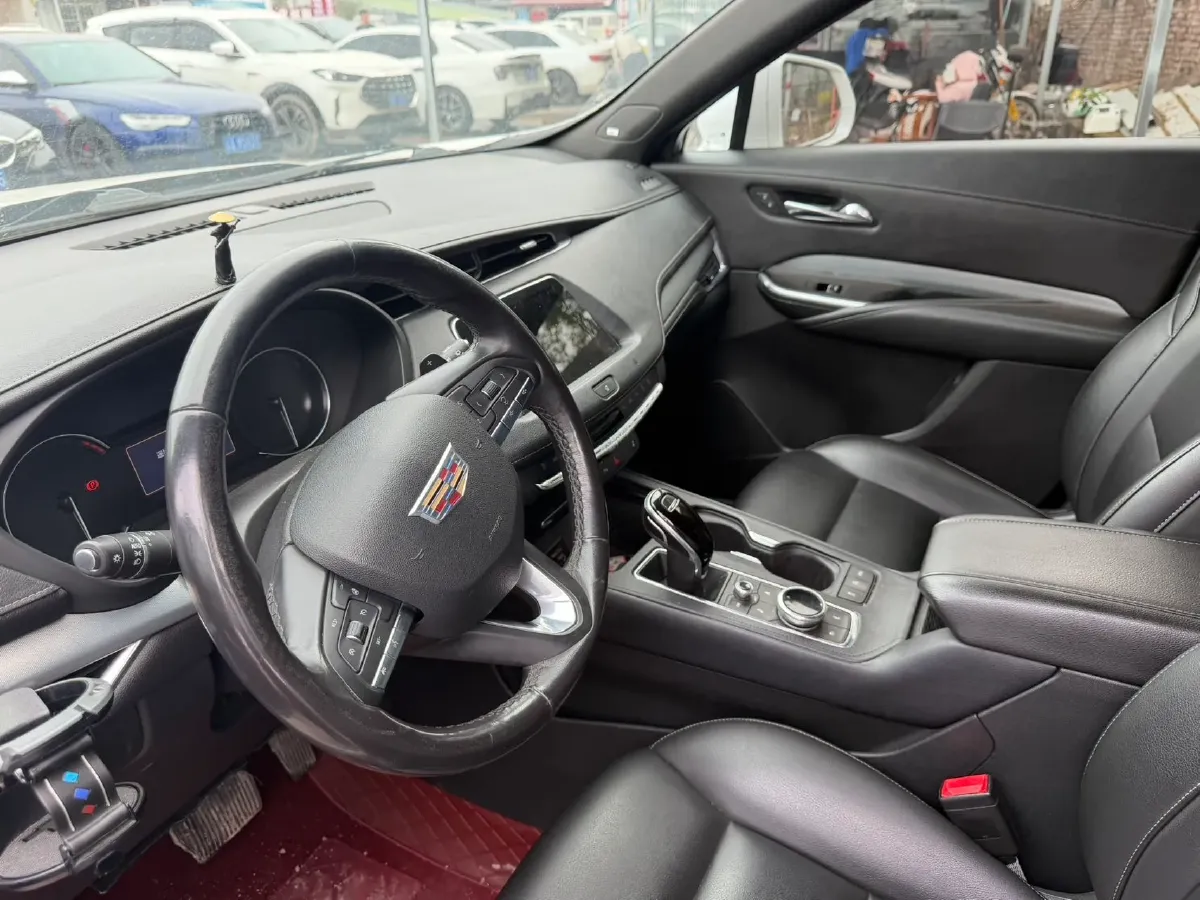 2020 Cadillac XT4 2.0T 237HP L4 9AT,autocango,china used car exporter,china ev exporter,chinese used car exporter,chinese used ev exporter