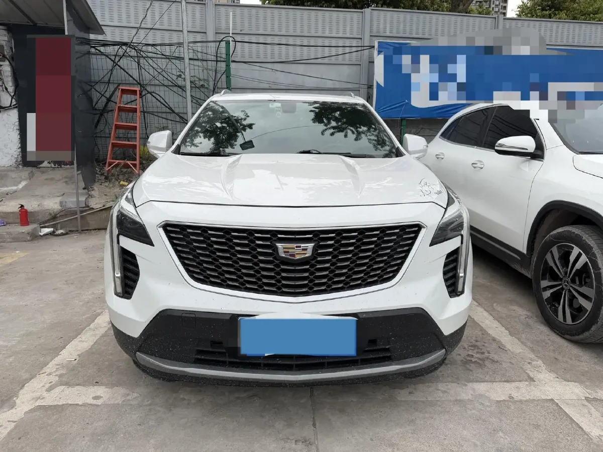 2020 Cadillac XT4 2.0T 237HP L4 9AT,autocango,china used car exporter,china ev exporter,chinese used car exporter,chinese used ev exporter