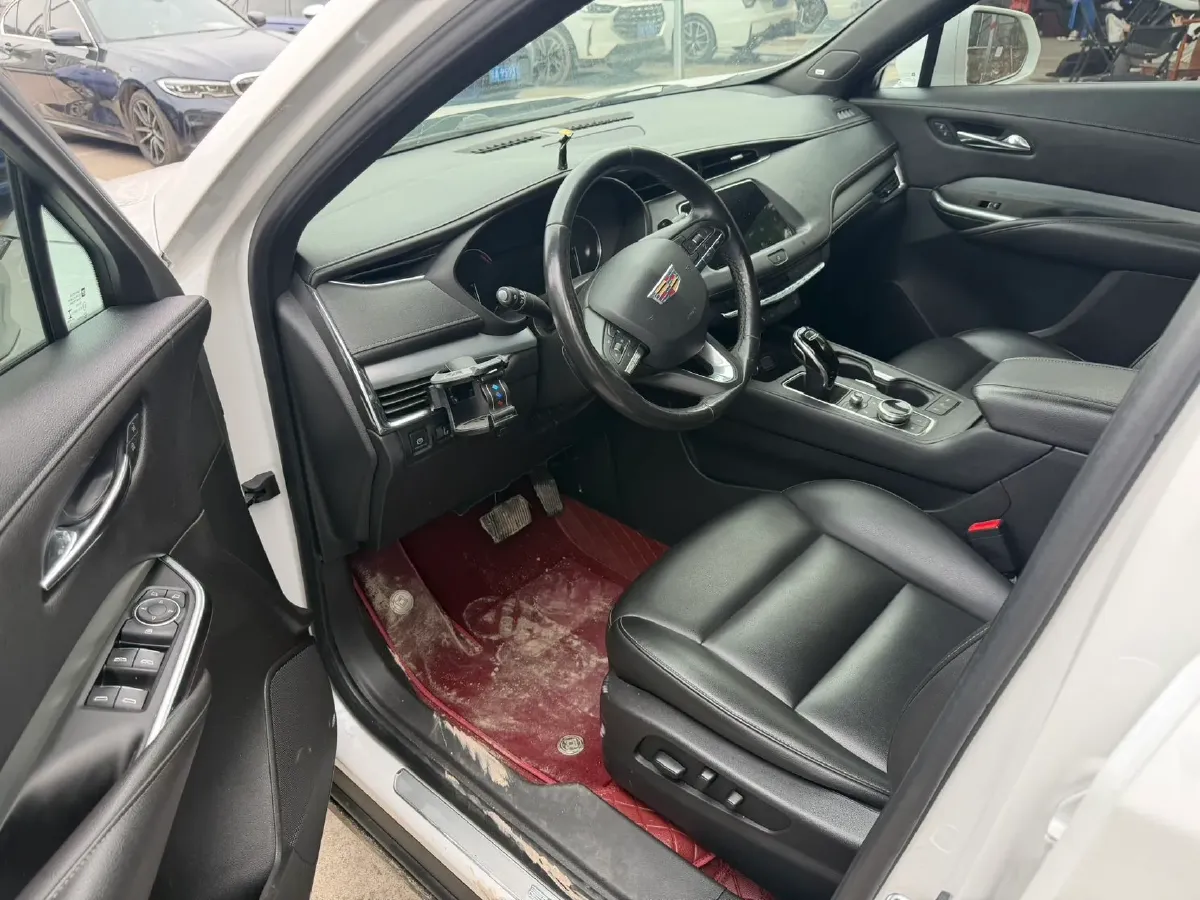 2020 Cadillac XT4 2.0T 237HP L4 9AT,autocango,china used car exporter,china ev exporter,chinese used car exporter,chinese used ev exporter