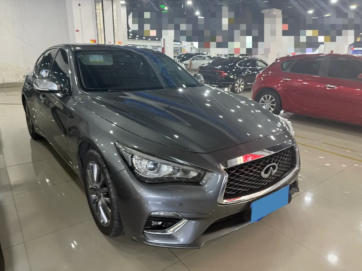 2018 Jeep Grand Commander 2.0T 265HP L4 9AT,autocango,china used car exporter,china ev exporter,chinese used car exporter,chinese used ev exporter