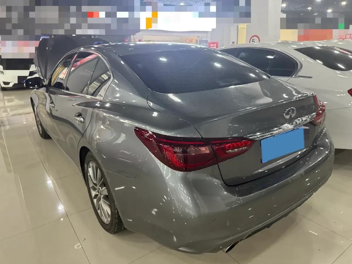 2018 Jeep Grand Commander 2.0T 265HP L4 9AT,autocango,china used car exporter,china ev exporter,chinese used car exporter,chinese used ev exporter