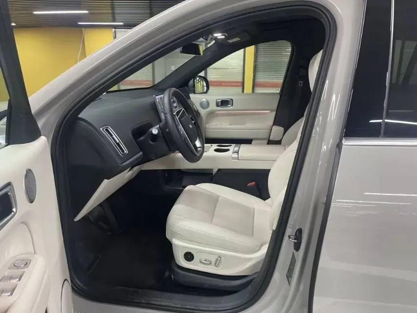 2024 Li L6 Range Extended 154HP L4 REEV 36.8KWH,autocango,china used car exporter,china ev exporter,chinese used car exporter,chinese used ev exporter