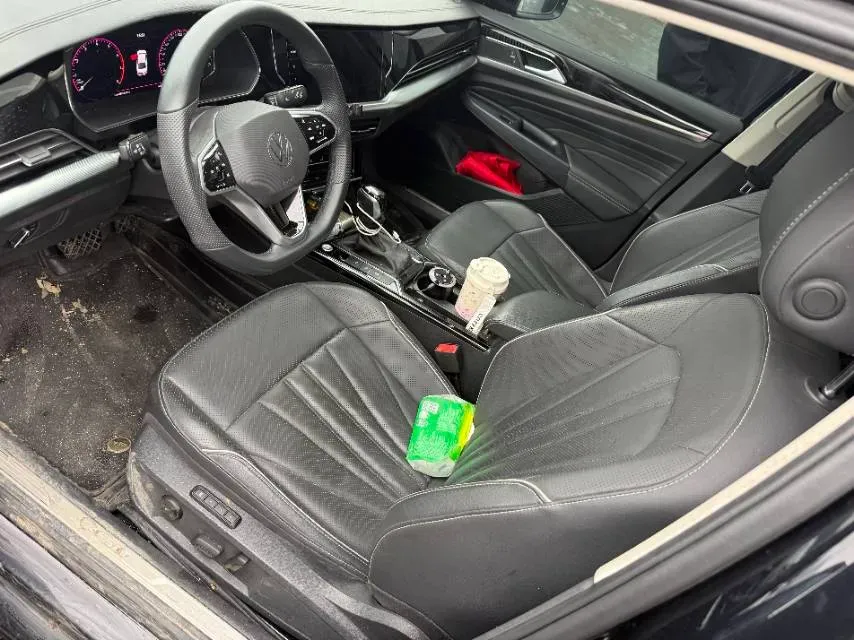 2024 Volkswagen Passat 2.0T 220HP L4 7DCT,autocango,china used car exporter,china ev exporter,chinese used car exporter,chinese used ev exporter