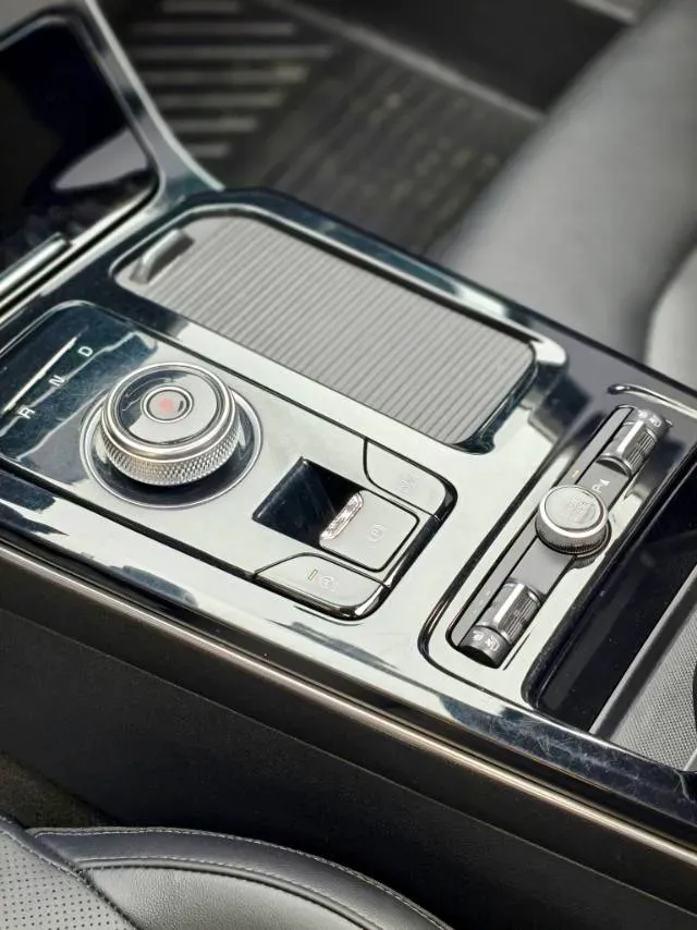 2021 Kia K5 2.0T 240HP L4 8AT,autocango,china used car exporter,china ev exporter,chinese used car exporter,chinese used ev exporter