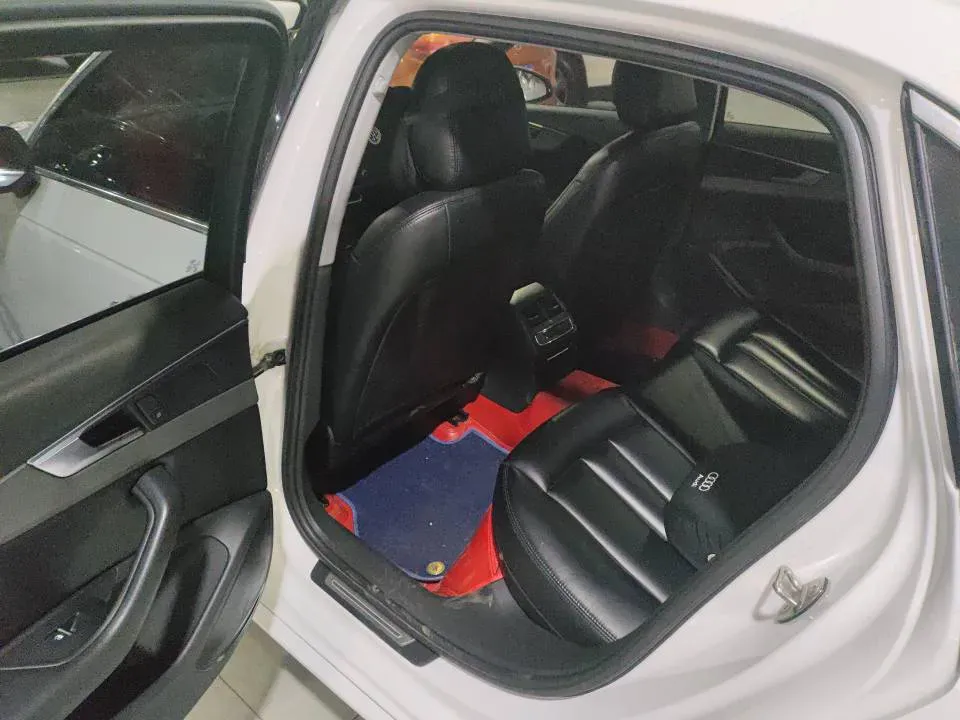 2019 Audi A4L 2.0T 190HP L4 7DCT,autocango,china used car exporter,china ev exporter,chinese used car exporter,chinese used ev exporter