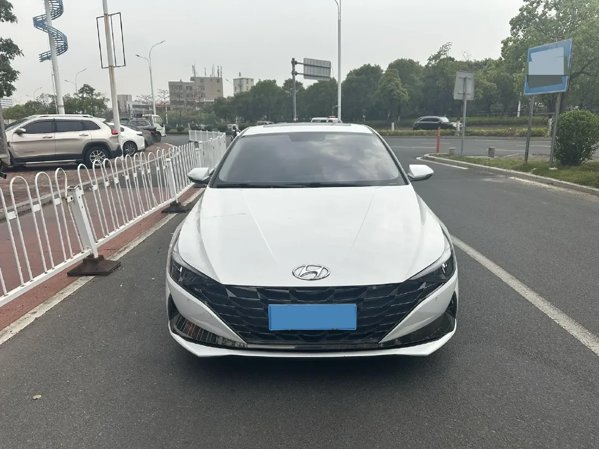 2022 Hyundai Elantra 1.5L 115HP L4 CVT,autocango,china used car exporter,china ev exporter,chinese used car exporter,chinese used ev exporter