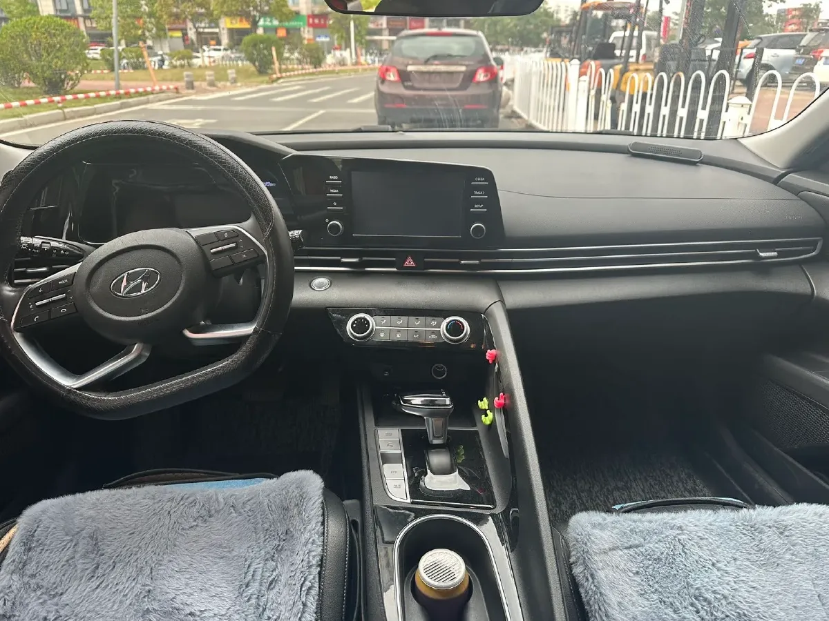 2022 Hyundai Elantra 1.5L 115HP L4 CVT,autocango,china used car exporter,china ev exporter,chinese used car exporter,chinese used ev exporter