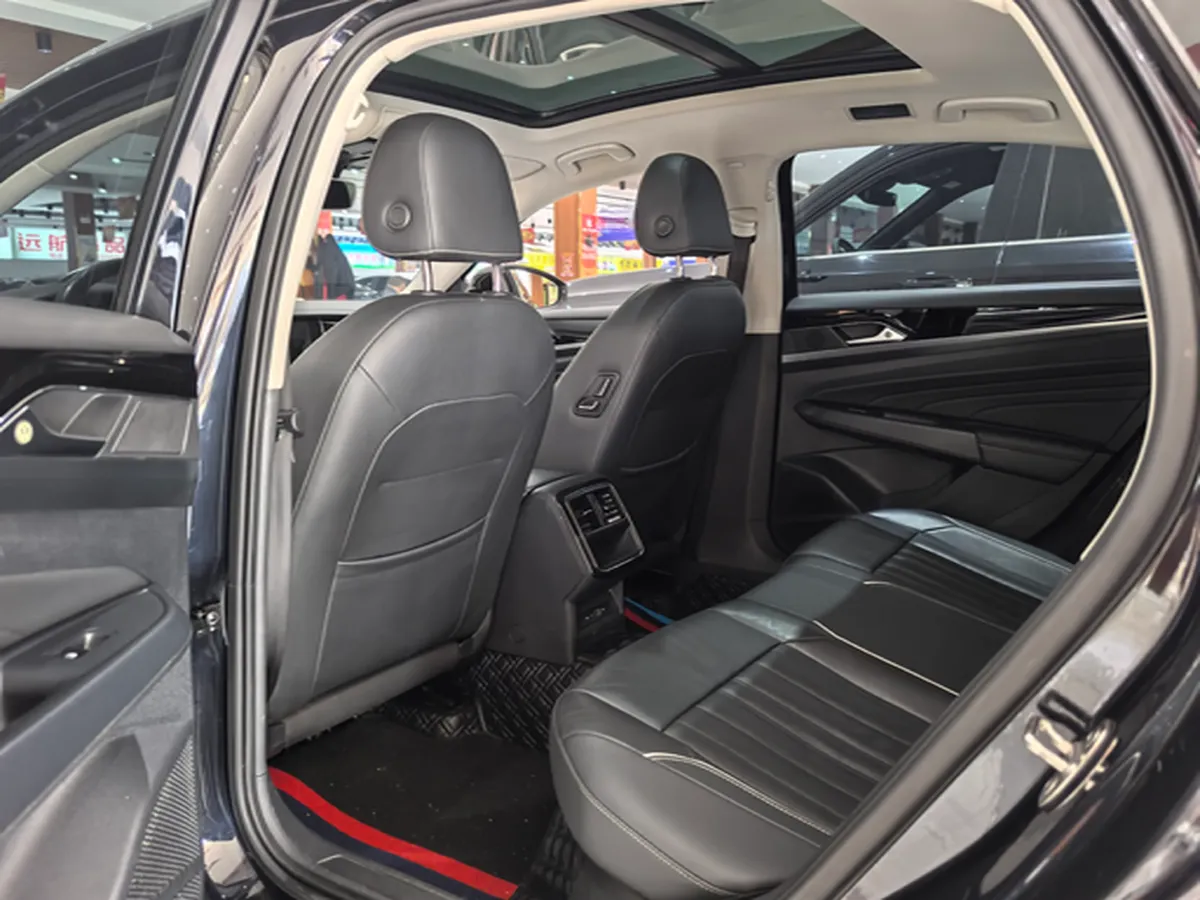 2022 Skoda Kodiak GT 2.0T 186HP L4 7DCT,autocango,china used car exporter,china ev exporter,chinese used car exporter,chinese used ev exporter