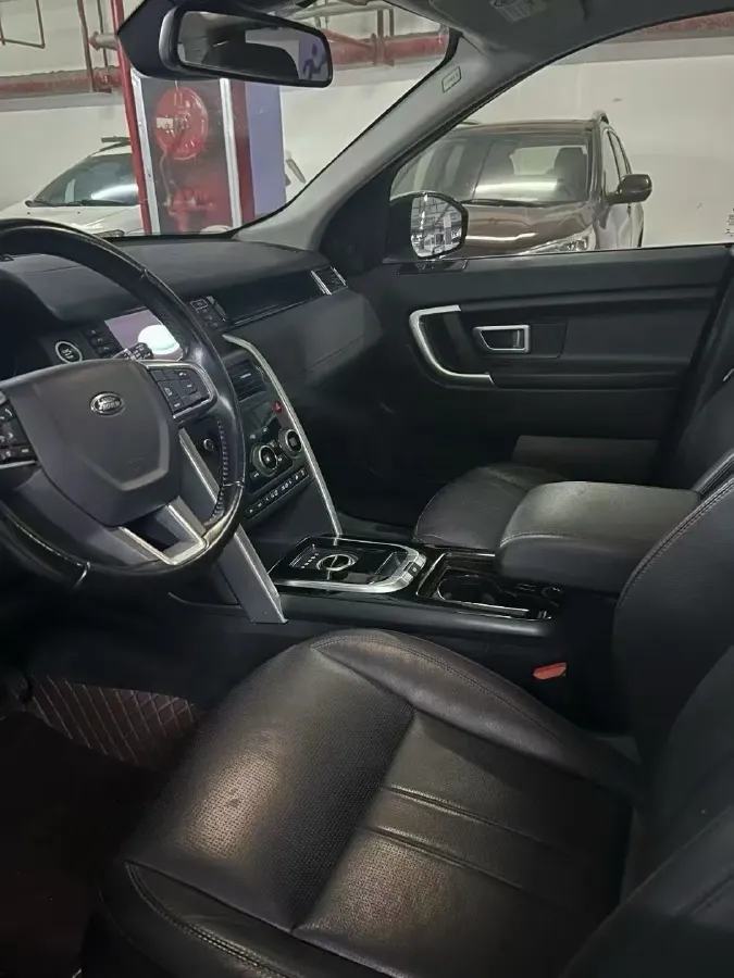 2019 Land Rover Discovery Sport 2.0T 241HP L4 9AT,autocango,china used car exporter,china ev exporter,chinese used car exporter,chinese used ev exporter