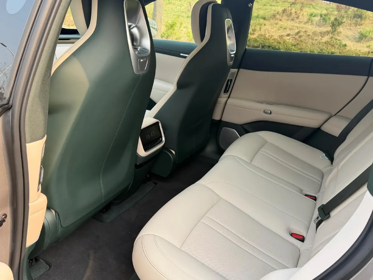 2025 MI YU7 BEV 96.3KWH,autocango,china used car exporter,china ev exporter,chinese used car exporter,chinese used ev exporter