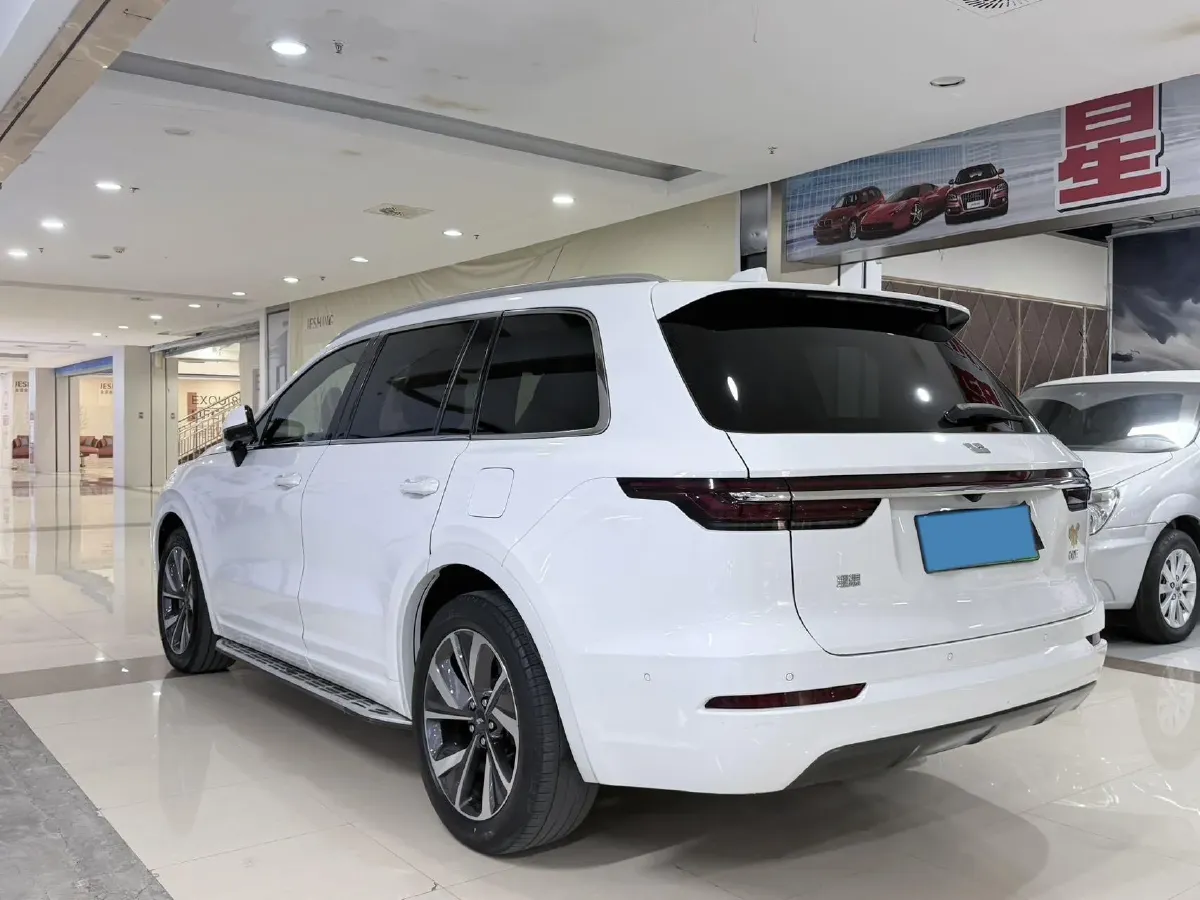 2021 Li ONE Range Extended 131HP REEV 40.5KWH,autocango,china used car exporter,china ev exporter,chinese used car exporter,chinese used ev exporter
