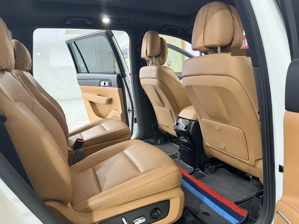 2021 Li ONE Range Extended 131HP REEV 40.5KWH,autocango,china used car exporter,china ev exporter,chinese used car exporter,chinese used ev exporter