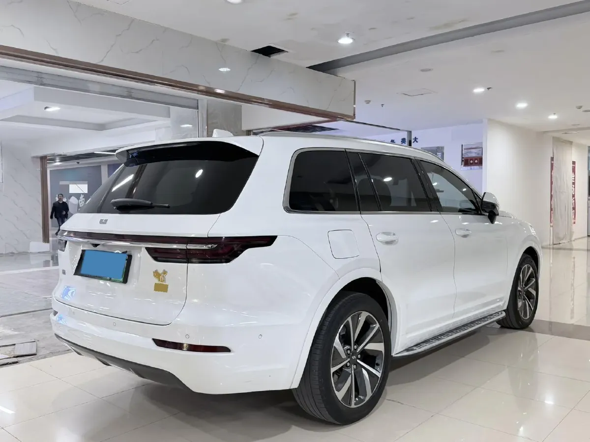 2021 Li ONE Range Extended 131HP REEV 40.5KWH,autocango,china used car exporter,china ev exporter,chinese used car exporter,chinese used ev exporter