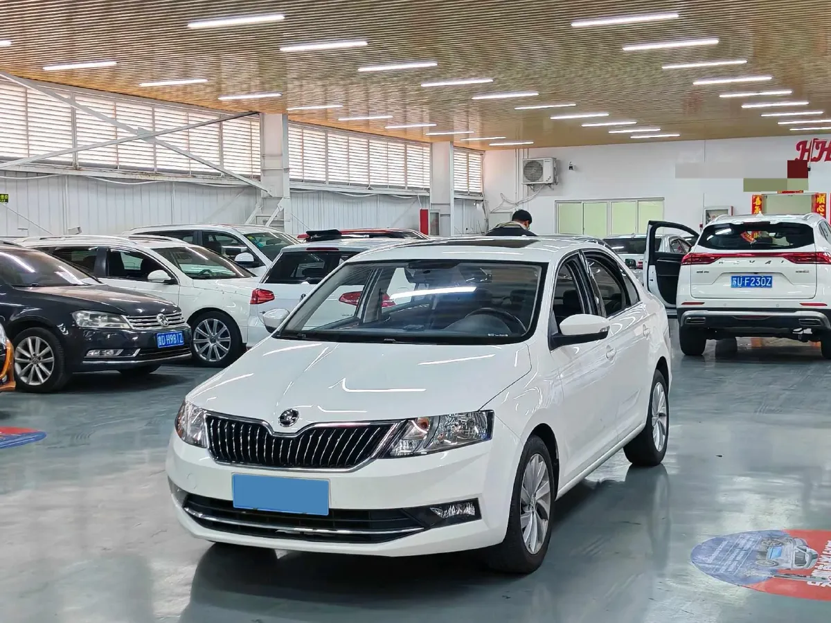 2019 SWM G01 1.5T 156HP L4 6AT,autocango,china used car exporter,china ev exporter,chinese used car exporter,chinese used ev exporter
