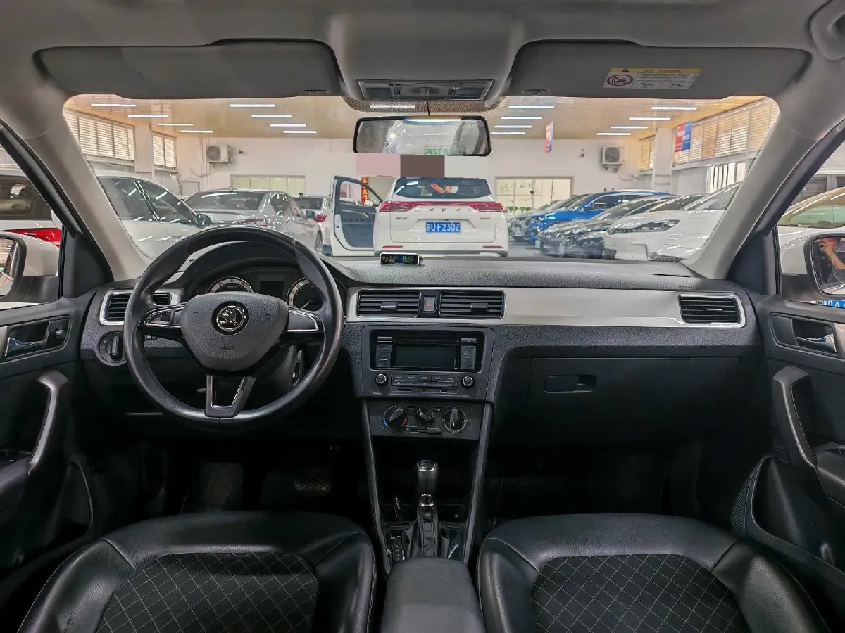 2019 SWM G01 1.5T 156HP L4 6AT,autocango,china used car exporter,china ev exporter,chinese used car exporter,chinese used ev exporter