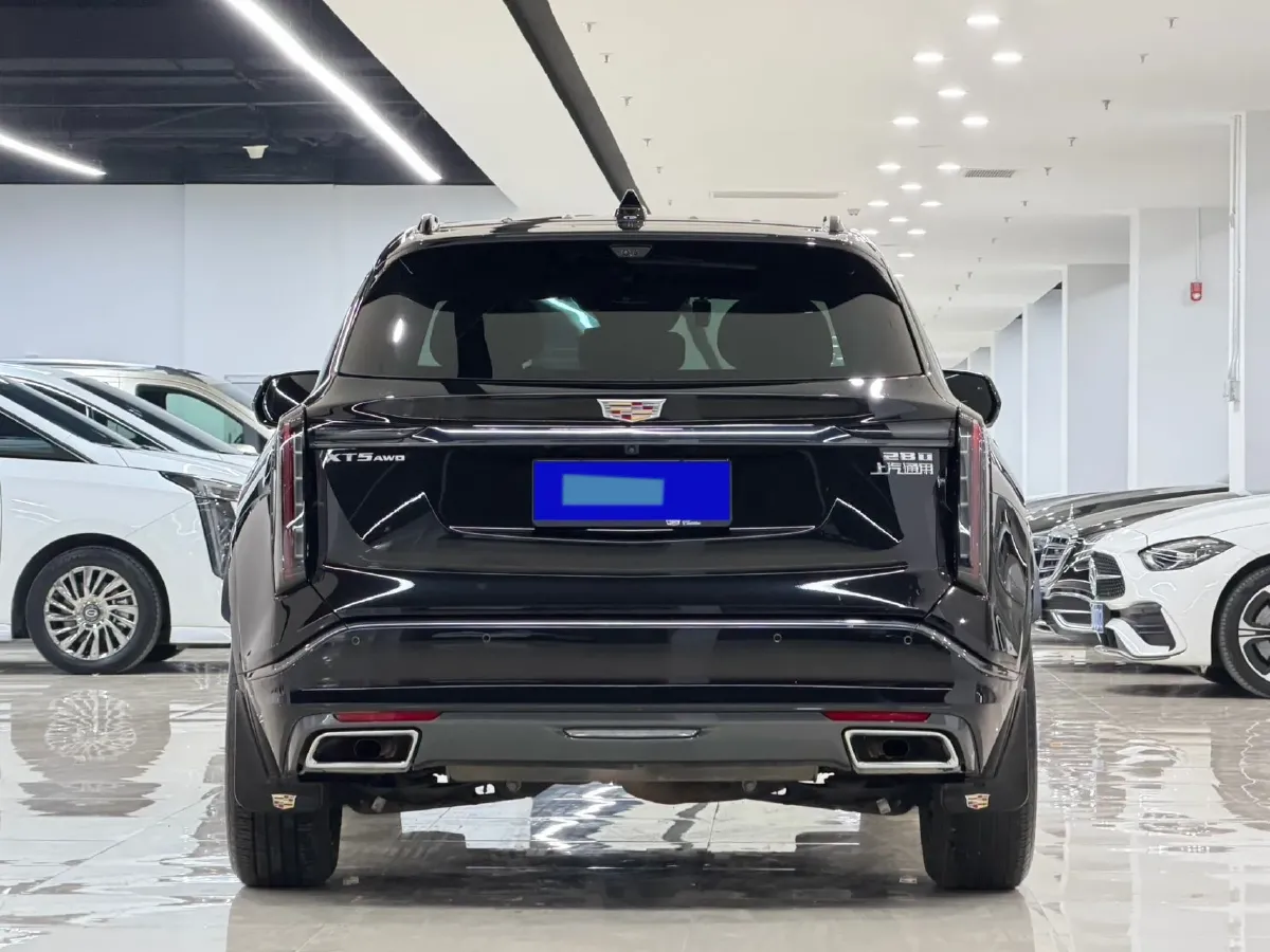 2025 Cadillac XT5 2.0T 237HP L4 9AT,autocango,china used car exporter,china ev exporter,chinese used car exporter,chinese used ev exporter