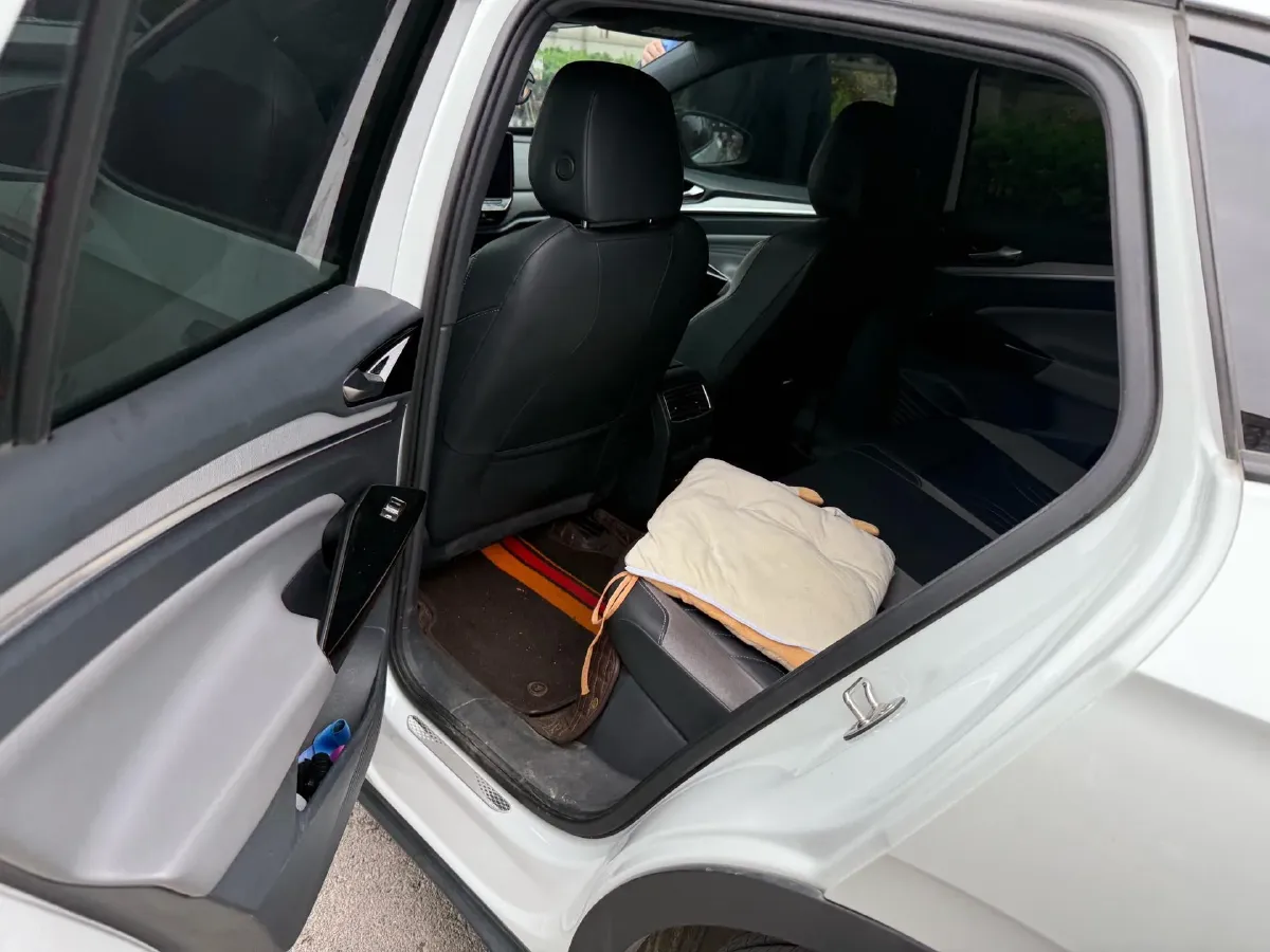 2022 Neta S Range Extended 231HP REEV 43.51KWH,autocango,china used car exporter,china ev exporter,chinese used car exporter,chinese used ev exporter