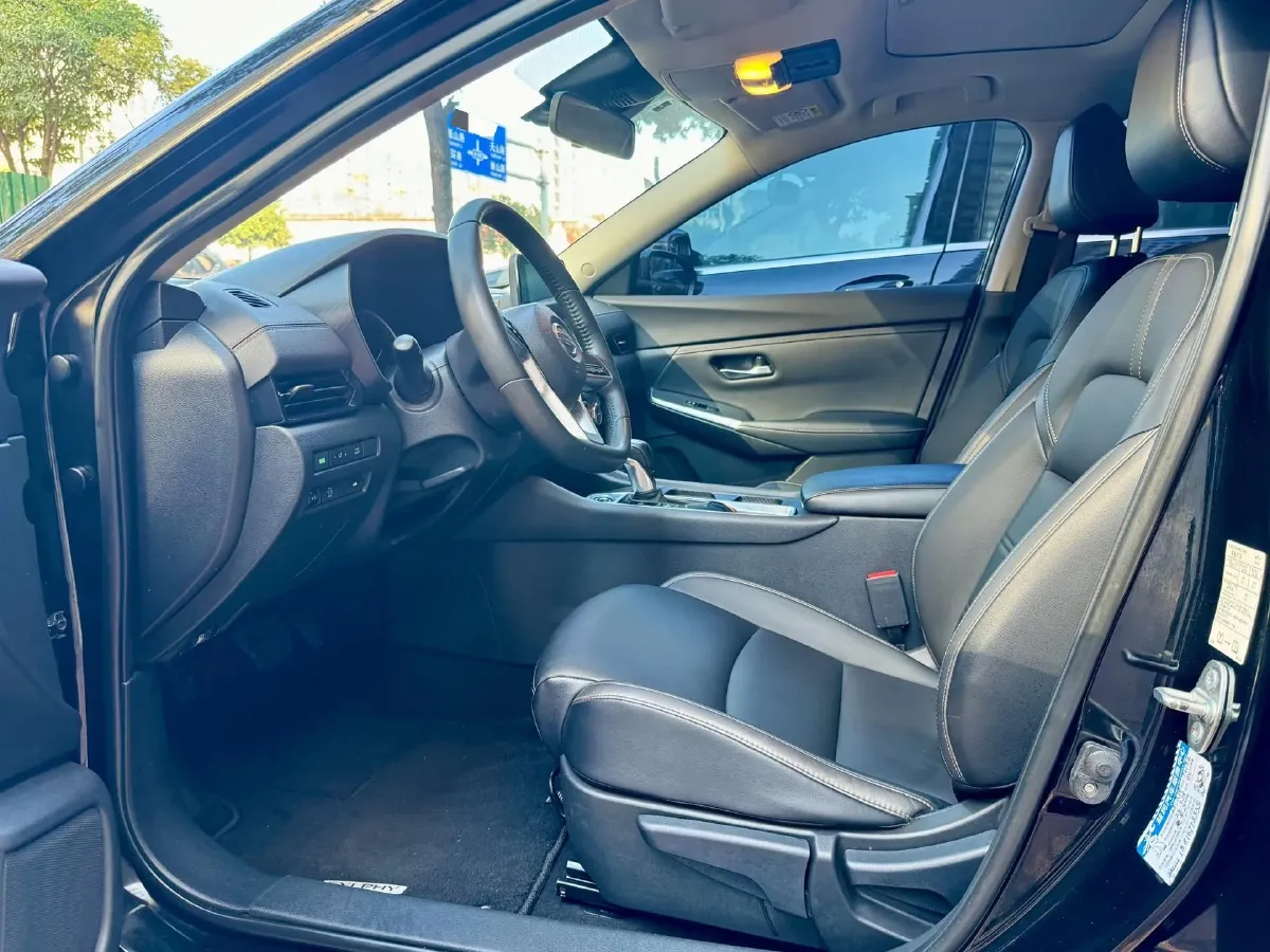 2021 Nissan Sylphy 1.6L 135HP L4 CVT,autocango,china used car exporter,china ev exporter,chinese used car exporter,chinese used ev exporter