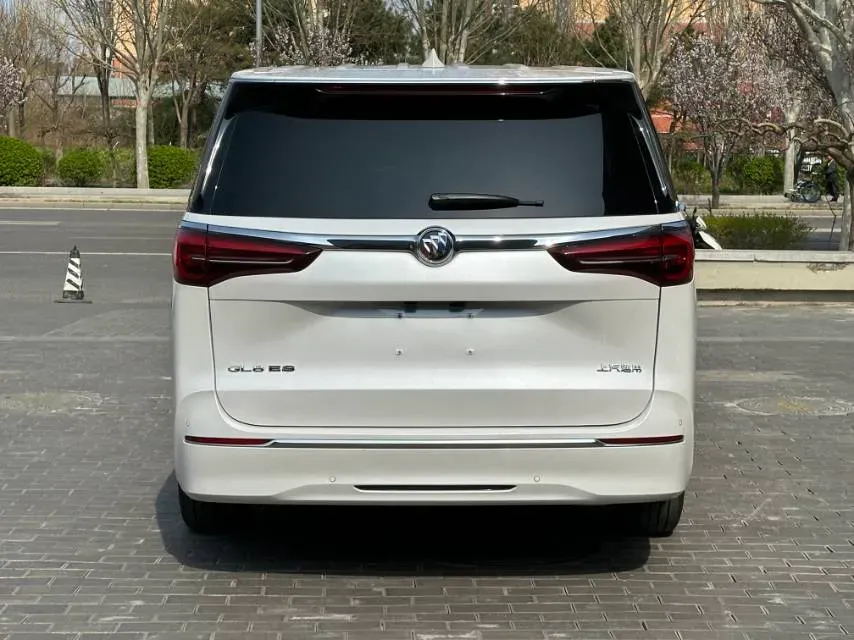 2023 Buick GL8 2.0T 237HP L4 9AT,autocango,china used car exporter,china ev exporter,chinese used car exporter,chinese used ev exporter