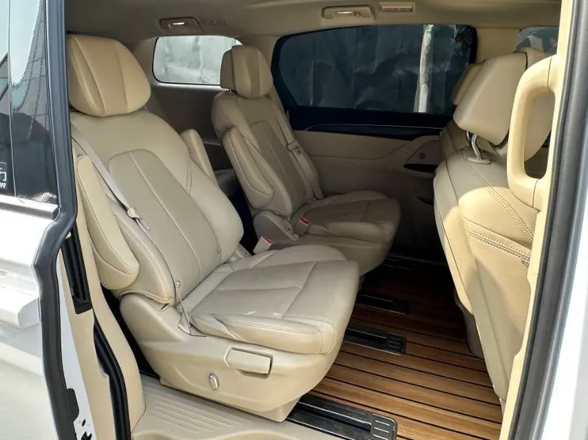 2023 Buick GL8 2.0T 237HP L4 9AT,autocango,china used car exporter,china ev exporter,chinese used car exporter,chinese used ev exporter