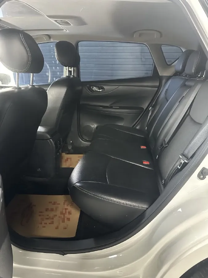 2023 Nissan Tiida 1.6L 122HP L4 CVT,autocango,china used car exporter,china ev exporter,chinese used car exporter,chinese used ev exporter