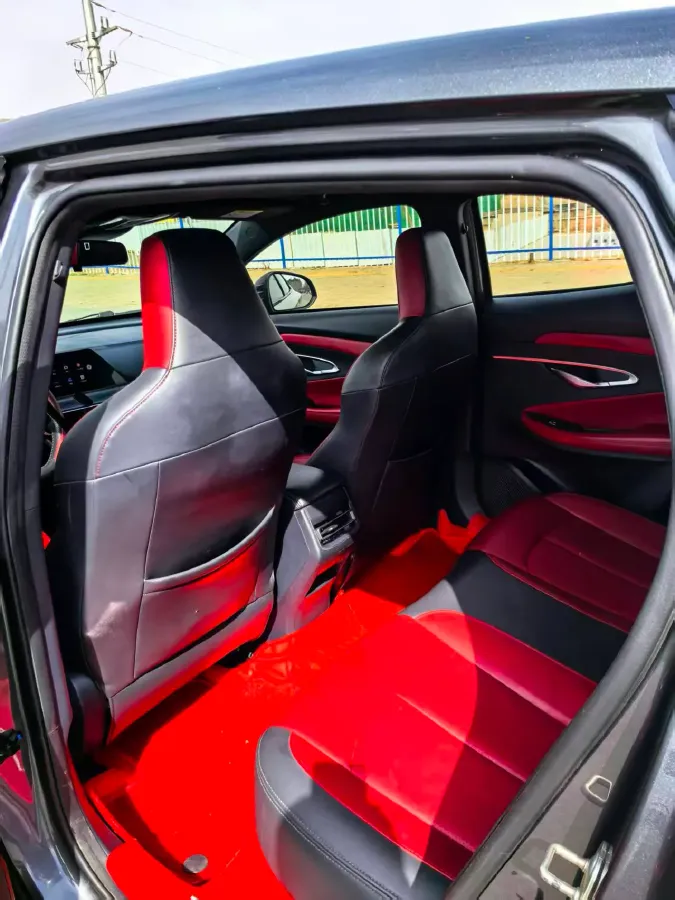 2020 ChangAn UNI-T 1.5T 180HP L4 7DCT,autocango,china used car exporter,china ev exporter,chinese used car exporter,chinese used ev exporter