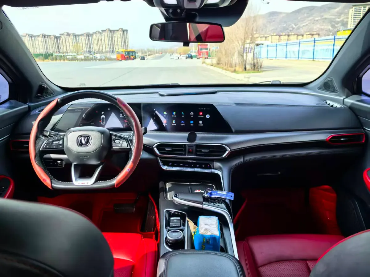 2020 ChangAn UNI-T 1.5T 180HP L4 7DCT,autocango,china used car exporter,china ev exporter,chinese used car exporter,chinese used ev exporter