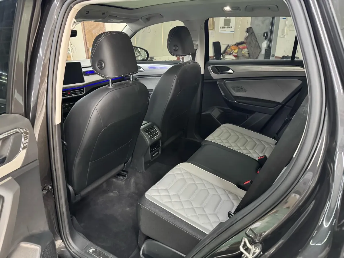 2024 Volkswagen Tayron 2.0T 186HP L4 7DCT,autocango,china used car exporter,china ev exporter,chinese used car exporter,chinese used ev exporter