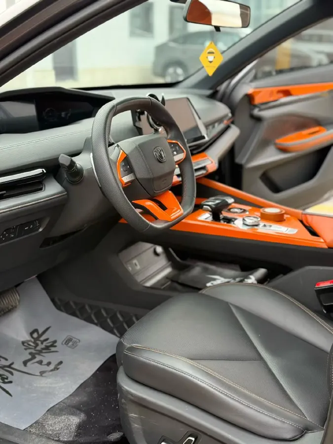 2022 ChangAn UNI-V 1.5T 188HP L4 7DCT,autocango,china used car exporter,china ev exporter,chinese used car exporter,chinese used ev exporter