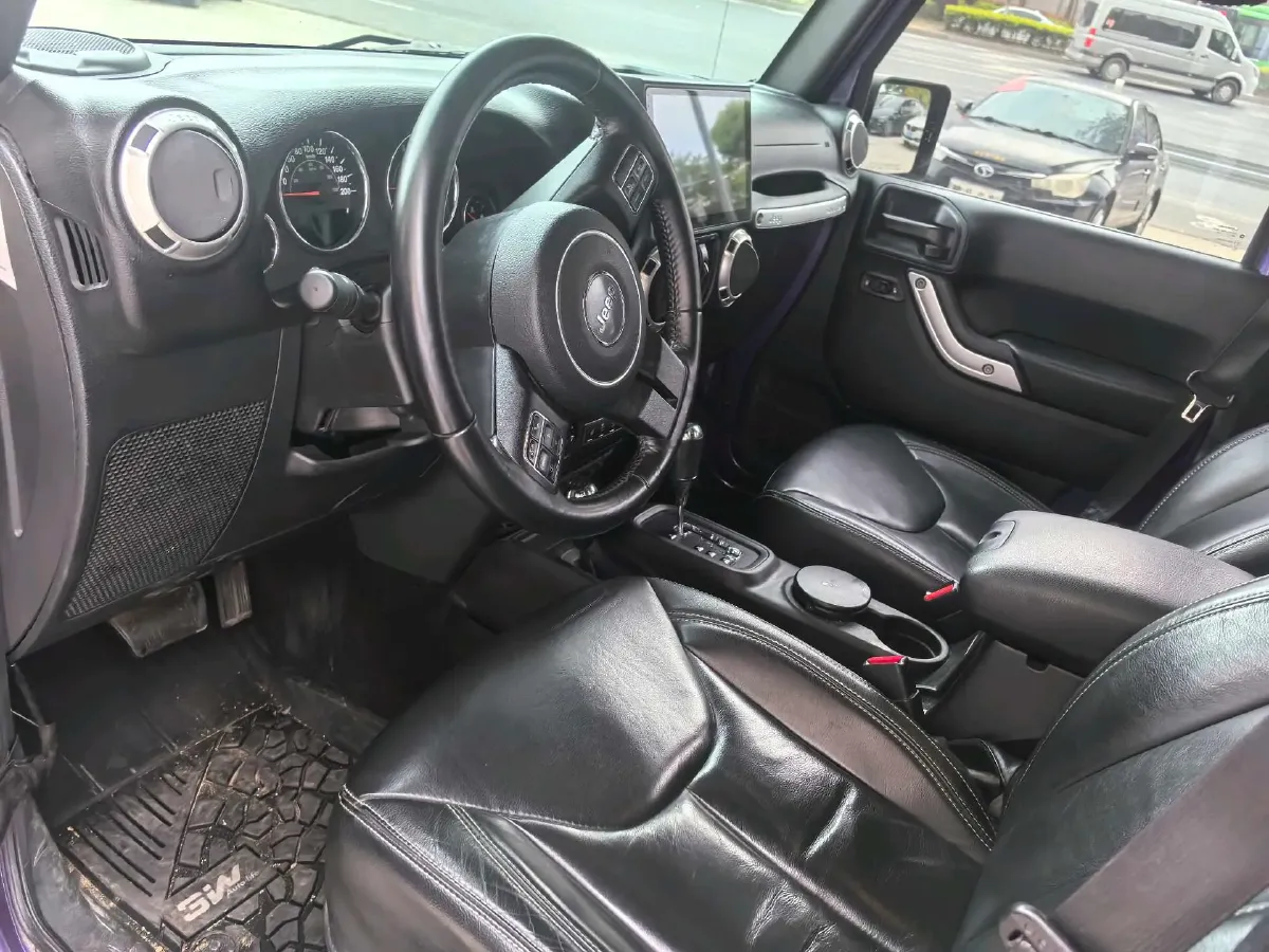 2017 Jeep Wrangler 3.0L 234HP V6 5AT,autocango,china used car exporter,china ev exporter,chinese used car exporter,chinese used ev exporter