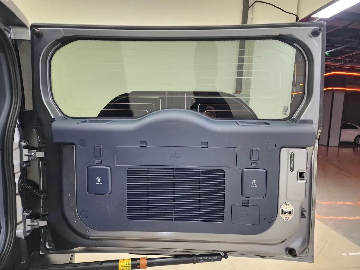 2024 Jetour ShanHai TravellerC-DM 1.5T 156HP L4 3DHT PHEV 43.24KWH,autocango,china used car exporter,china ev exporter,chinese used car exporter,chinese used ev exporter