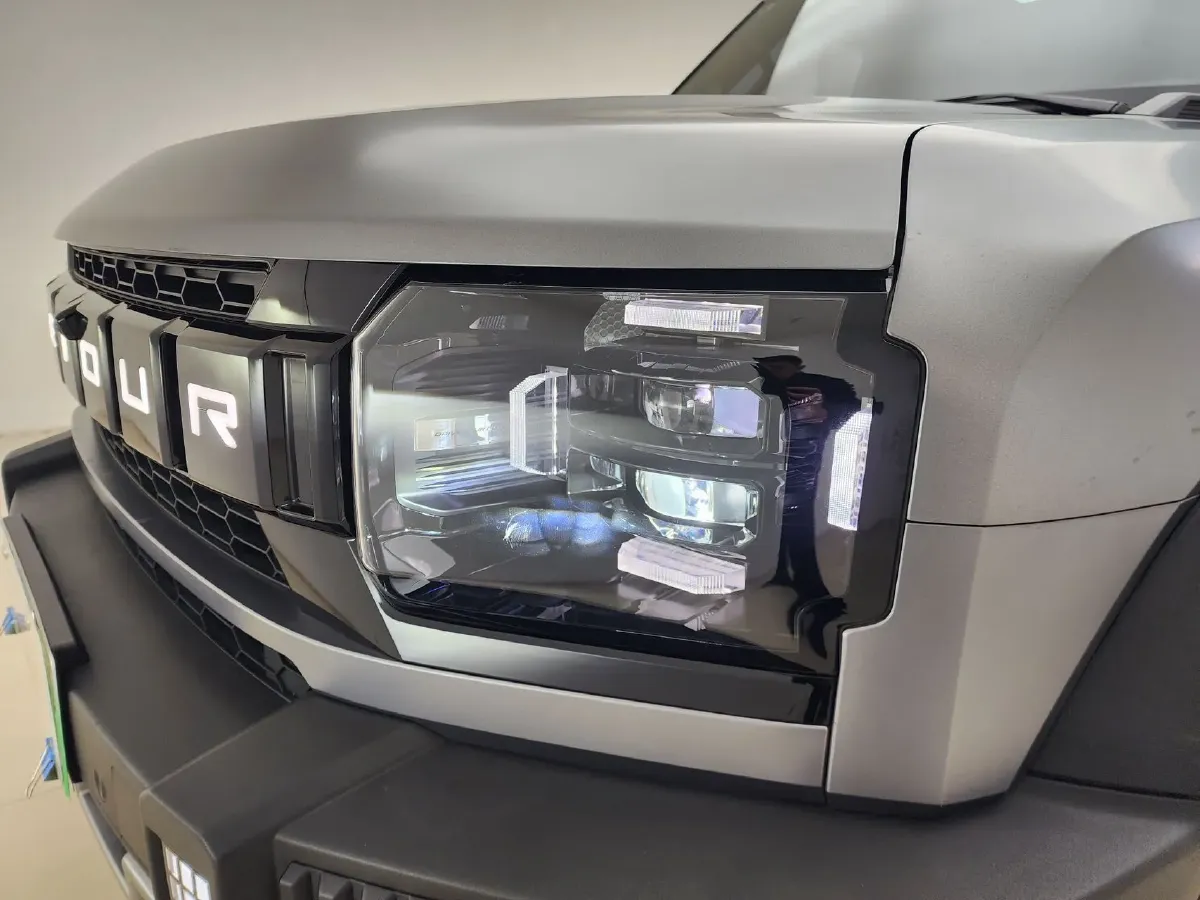 2024 Jetour ShanHai TravellerC-DM 1.5T 156HP L4 3DHT PHEV 43.24KWH,autocango,china used car exporter,china ev exporter,chinese used car exporter,chinese used ev exporter