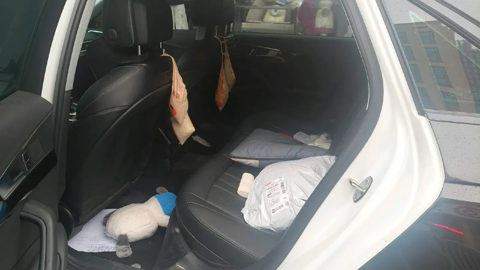 2024 Audi A4L 2.0T 190HP L4 7DCT,autocango,china used car exporter,china ev exporter,chinese used car exporter,chinese used ev exporter