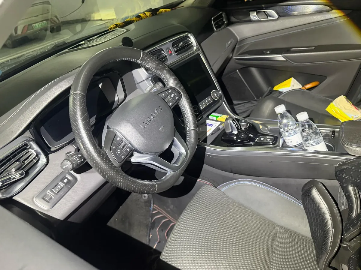 2019 LYNK&CO 01 EM-P 1.5T 180HP L3 7DCT PHEV 9.4KWH,autocango,china used car exporter,china ev exporter,chinese used car exporter,chinese used ev exporter