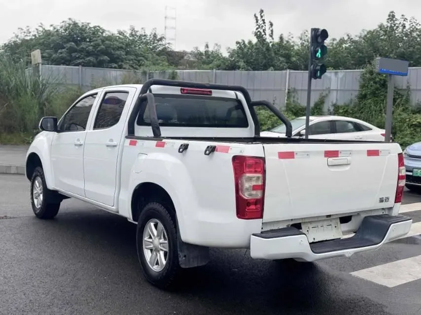 2022 Isuzu RE-MAX Jim 2.8T 120HP L4 5MT,autocango,china used car exporter,china ev exporter,chinese used car exporter,chinese used ev exporter