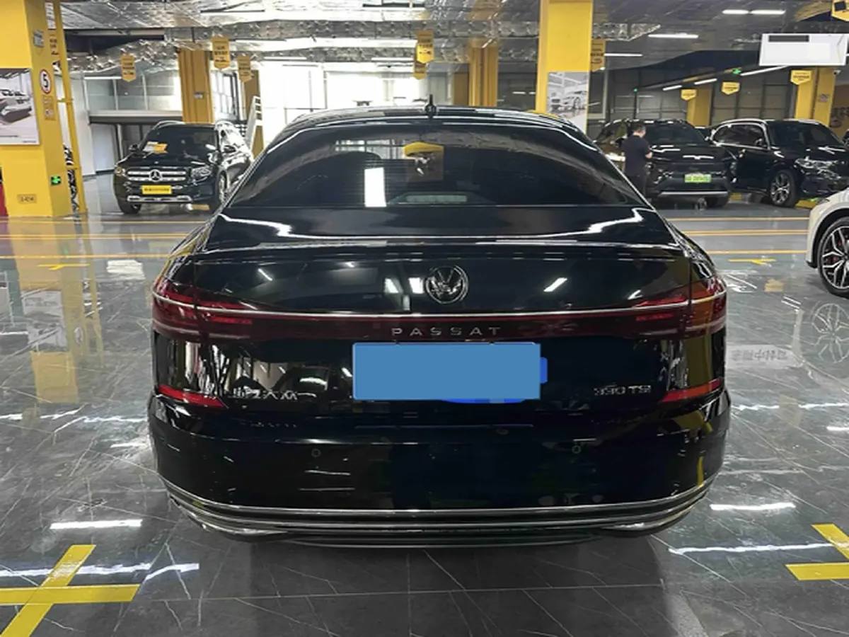 2023 Volkswagen Passat 2.0T 186HP L4 7DCT,autocango,china used car exporter,china ev exporter,chinese used car exporter,chinese used ev exporter