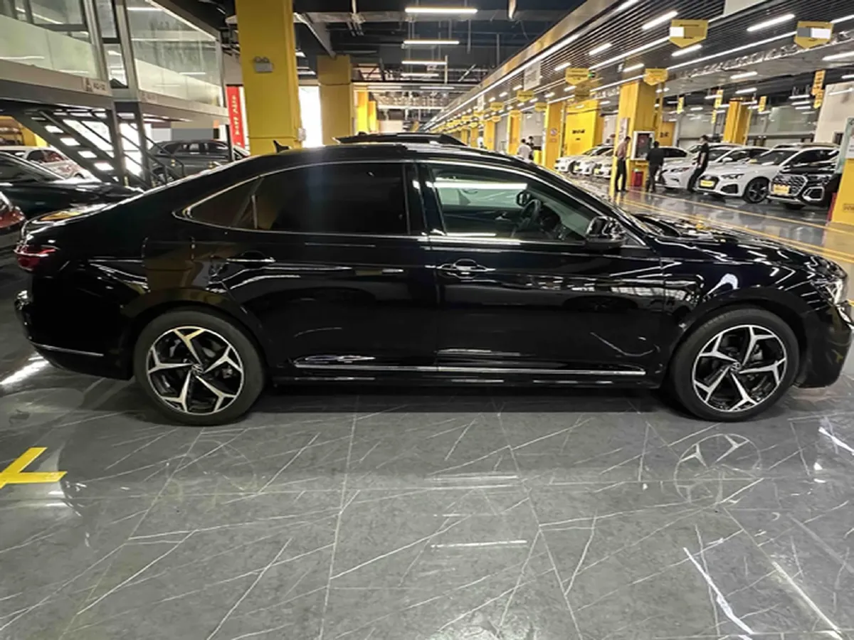 2023 Volkswagen Passat 2.0T 186HP L4 7DCT,autocango,china used car exporter,china ev exporter,chinese used car exporter,chinese used ev exporter