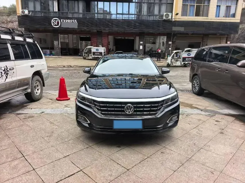 2020 Volkswagen Passat 2.0T 186HP L4 7DCT,autocango,china used car exporter,china ev exporter,chinese used car exporter,chinese used ev exporter