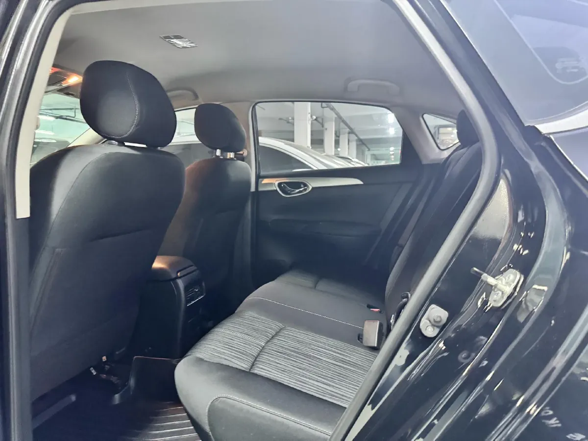 2021 Nissan Sylphy 1.6L 122HP L4 CVT,autocango,china used car exporter,china ev exporter,chinese used car exporter,chinese used ev exporter