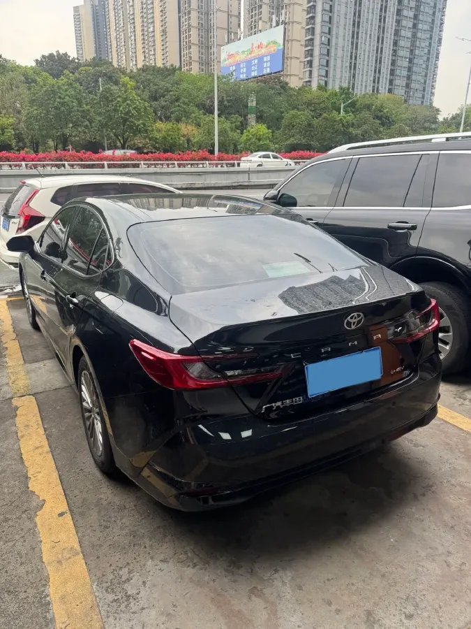 2024 Toyota Camry 2.0L 152HP L4 E-CVT Hybrid,autocango,china used car exporter,china ev exporter,chinese used car exporter,chinese used ev exporter
