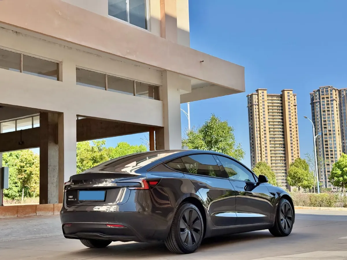 2025 Tesla Model 3 BEV 62.5KWH,autocango,china used car exporter,china ev exporter,chinese used car exporter,chinese used ev exporter