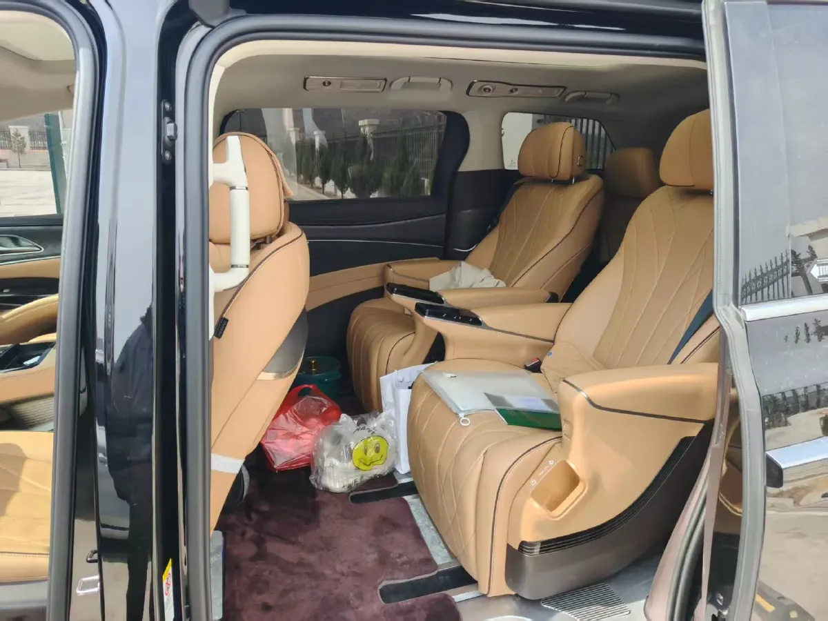 2024 Denza D9 1.5T 139HP L4 E-CVT PHEV 40KWH,autocango,china used car exporter,china ev exporter,chinese used car exporter,chinese used ev exporter