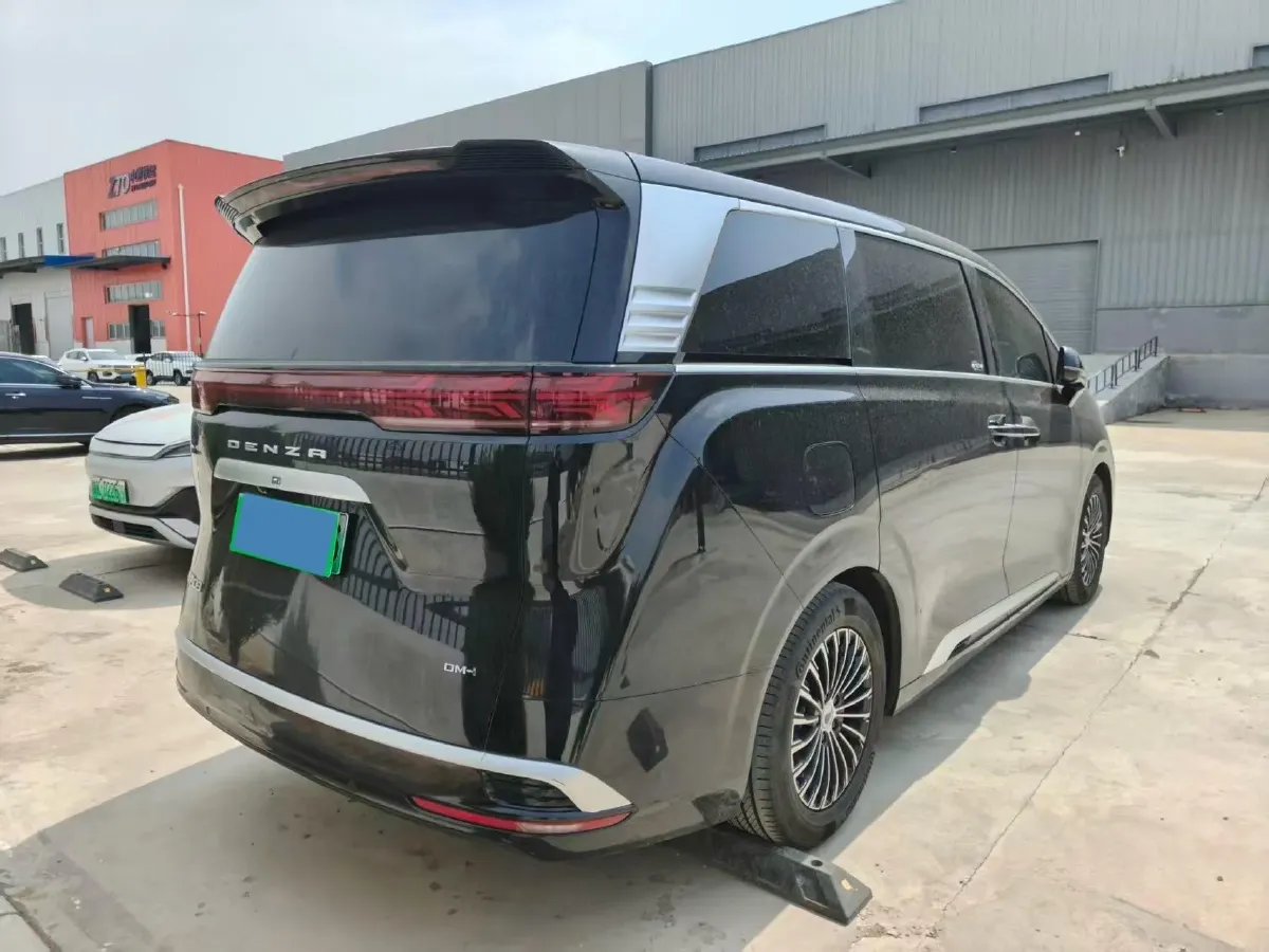 2024 Denza D9 1.5T 139HP L4 E-CVT PHEV 40KWH,autocango,china used car exporter,china ev exporter,chinese used car exporter,chinese used ev exporter