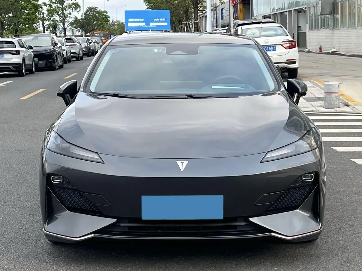 2022 DongFeng Forthing LingZhi EV BEV 68.4KWH,autocango,china used car exporter,china ev exporter,chinese used car exporter,chinese used ev exporter