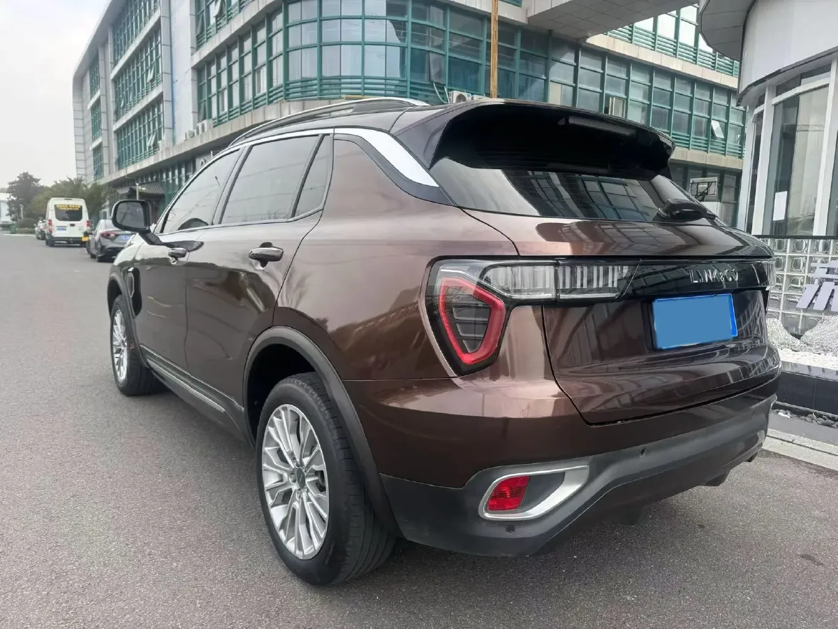2017 Zotye SR9 2.0T 190HP L4 6DCT,autocango,china used car exporter,china ev exporter,chinese used car exporter,chinese used ev exporter